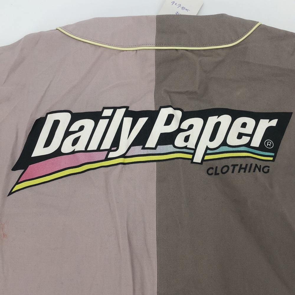 NEW! Daily Paper Button Up - Medium - Picture 2 of 8